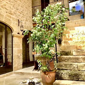 un-patio-en-luberon.fr-provencehotel.com/