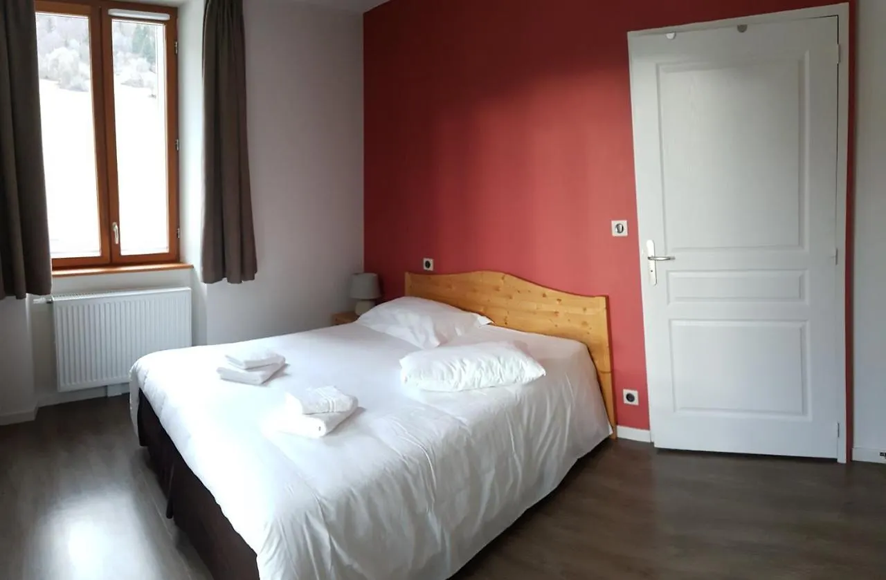 Hotel Du Soleil アイヨン・ル・ジュンヌ 2*,  フランス